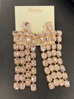 NWT ⚜️💖⚜️ Natasha Chandelier Rose Crystals Statement Earrings